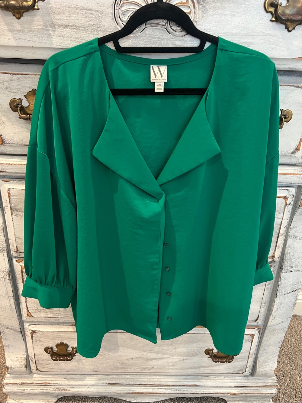 W by Worthington V-Neck Emerald Green Button-Down Top